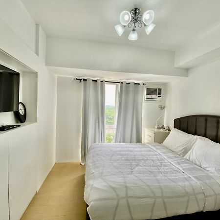 Compact Studio Unit @ Centrio Tower Appartement Cagayan de Oro Buitenkant foto